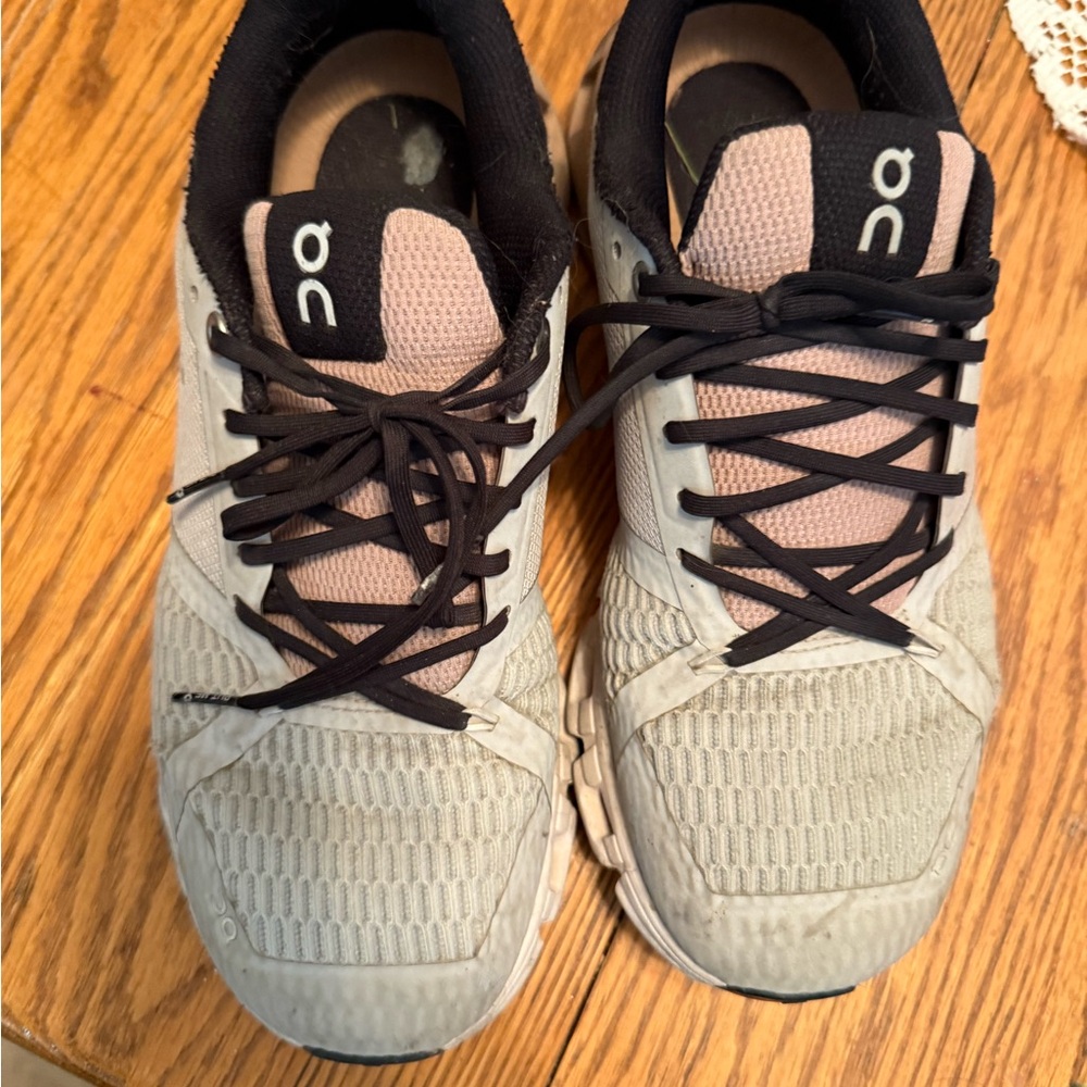 On cloud Running white Shoes with rose pink accents